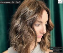 Hairdresser Curl Curl – Dealis Hair Boutique