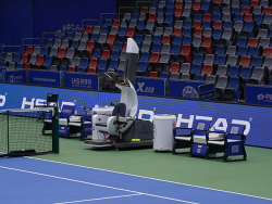 UHS-2023 Electric Adjustable Umpire Chair