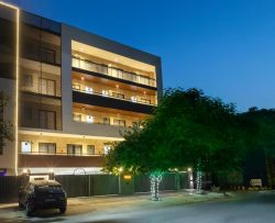 Discover the Best Hotels in Gurugram for Treatment & Travel Needs