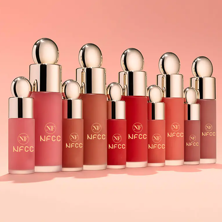 Application and Longevity of Lipstick