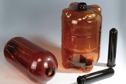 The Advancing Plastic Mold