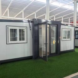 Internet Celebrity Container Room 