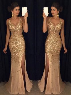 Ärmelloses Etui Gericht Schleppe Abendkleid mit V-Ausschnitt mit Pailletten – MeKleid.de