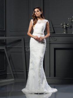 Robe de mariée longue manche nulle de princesse de traîne moyenne de col bateau – GoodRobe