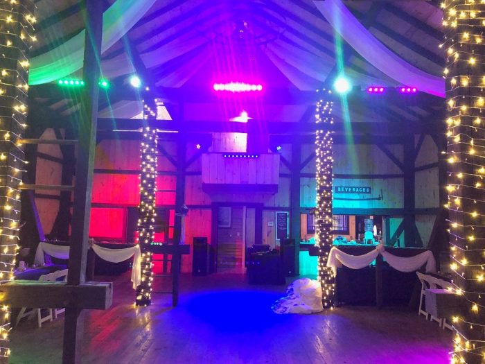 Cheap Barn Wedding Venues That Feel Elegant: Why Willow Haven Event Center Is the Perfect Choice