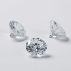 A Modern Guide to Diamonds: Style, Meaning, and Smart Choices