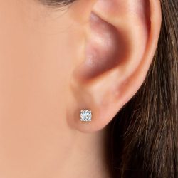 Timeless Jewelry Choices That Elevate Everyday Style at ShopQSE
