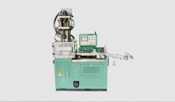 Injection Molding Zipper Machine in Zipper Production