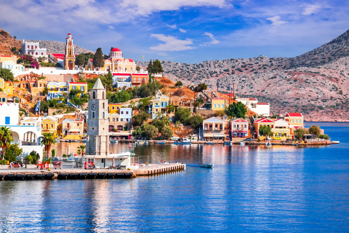 Experience Elegance with a Luxury Escape in Greece