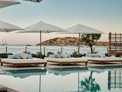Why Travel Magazines and Luxury Motoring Magazines Still Matter in the Digital Age