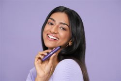 Truth & Hair Launches Crayon Hair Mascara for Instant Grey Root Coverage