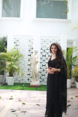 Buy Stylish Sarees Online for Women | Geroo Jaipur