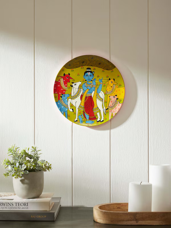 Elegant Wall Decor for Living Room And Home Interiors | Swadesh Online