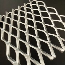 Standard Expanded Metal – Anti-Skid, Rigid & Cost-Effective