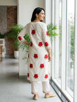 The Quiet Comfort of Pure Cotton — Why Every Woman Needs a Great Cotton Kurta in Her Wardrobe