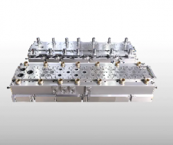 Three-Row Progressive Stamping Mold for Motor Cores
