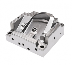 Automotive Plastic Mould Design: Balancing Weight and Strength