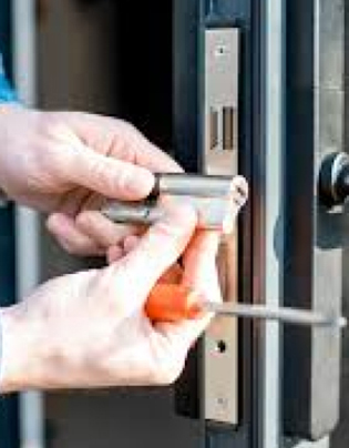 Trusted 24 Hour Garage Door Repair Longmont