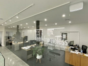 Create a Modern Workspace with Frameless Glass Partitioning
