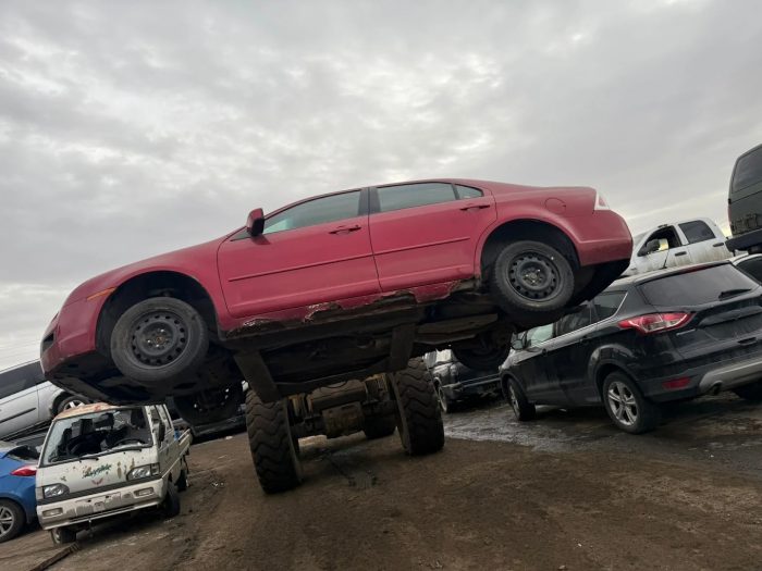 Turn Your Old Vehicle Into Cash With Easy Car Removal
